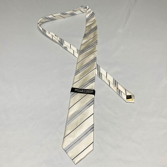 NWT Donald J. Trump Signature Collection Mens Silk Necktie Striped White Silver - Picture 8 of 9